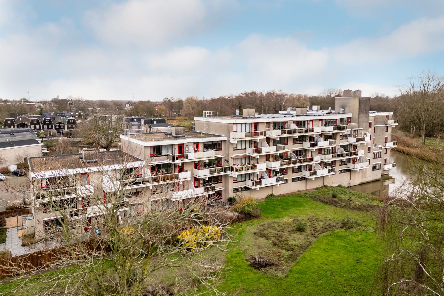 Photo 14 of Bugel 114