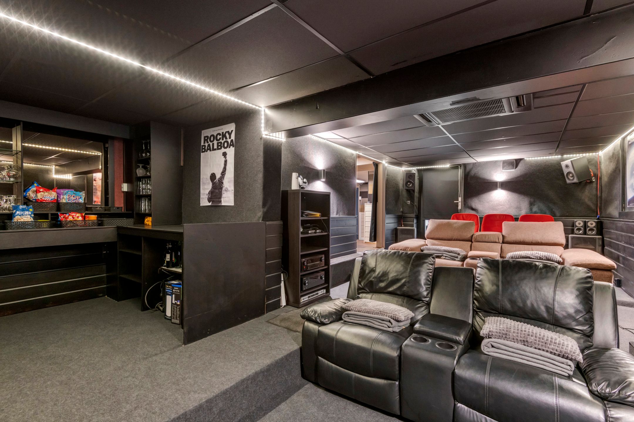 Photo 33 of De Buurt 10