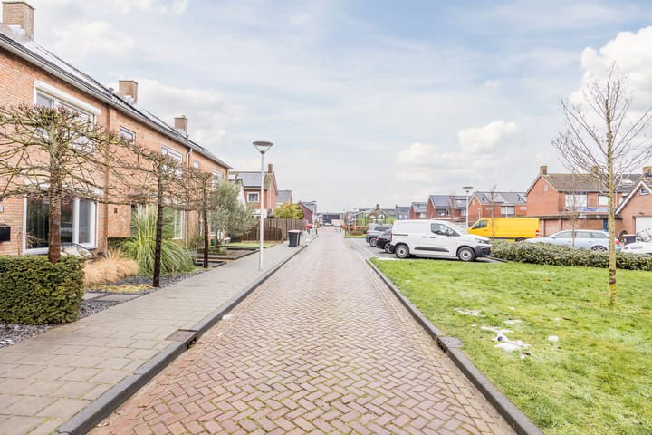 Foto 8 van van Galenstraat 8