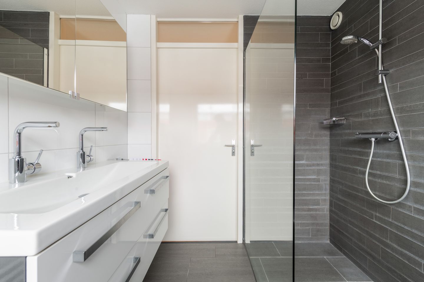 Photo 25 of Pyreneeënstraat 26