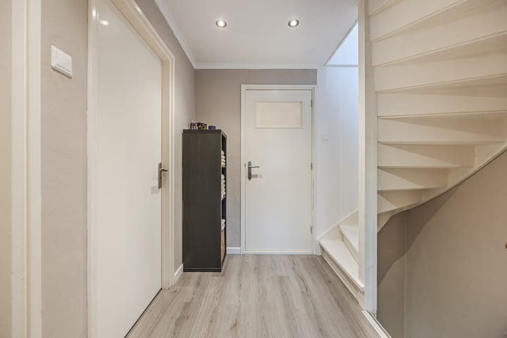 Foto 35 van van Galenstraat 8