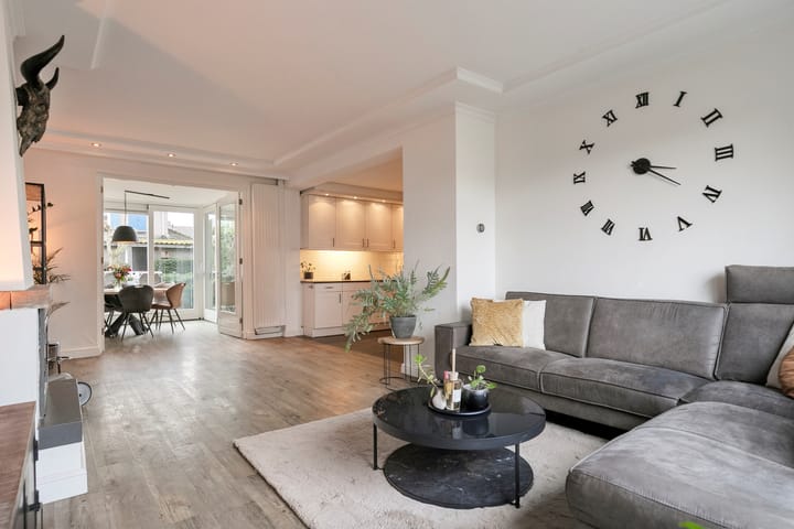 Photo 2 of Sagitta 38