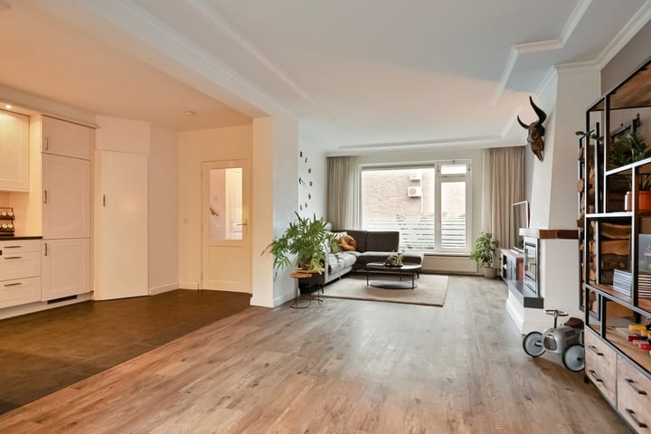 Photo 4 of Sagitta 38