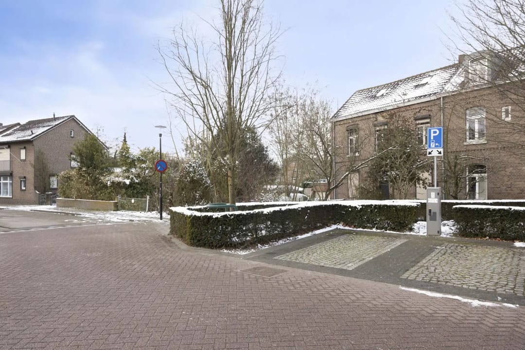 Foto 2 van Dr. Poelsplein 18