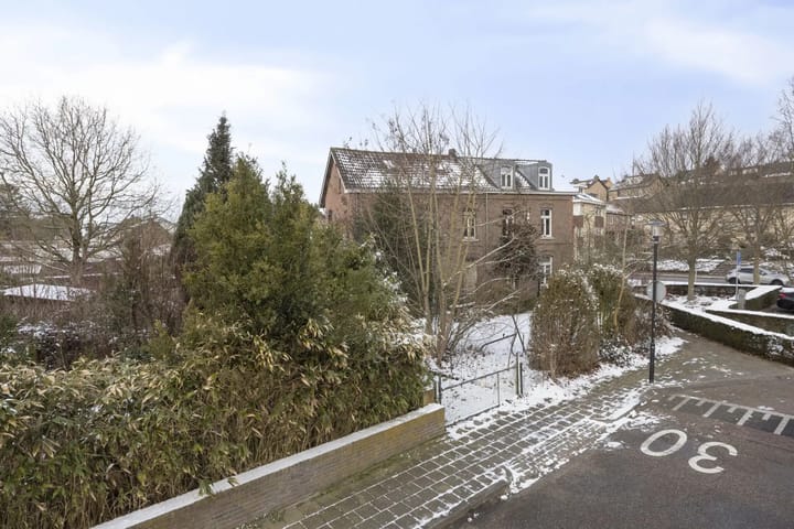 Foto 3 van Dr. Poelsplein 18