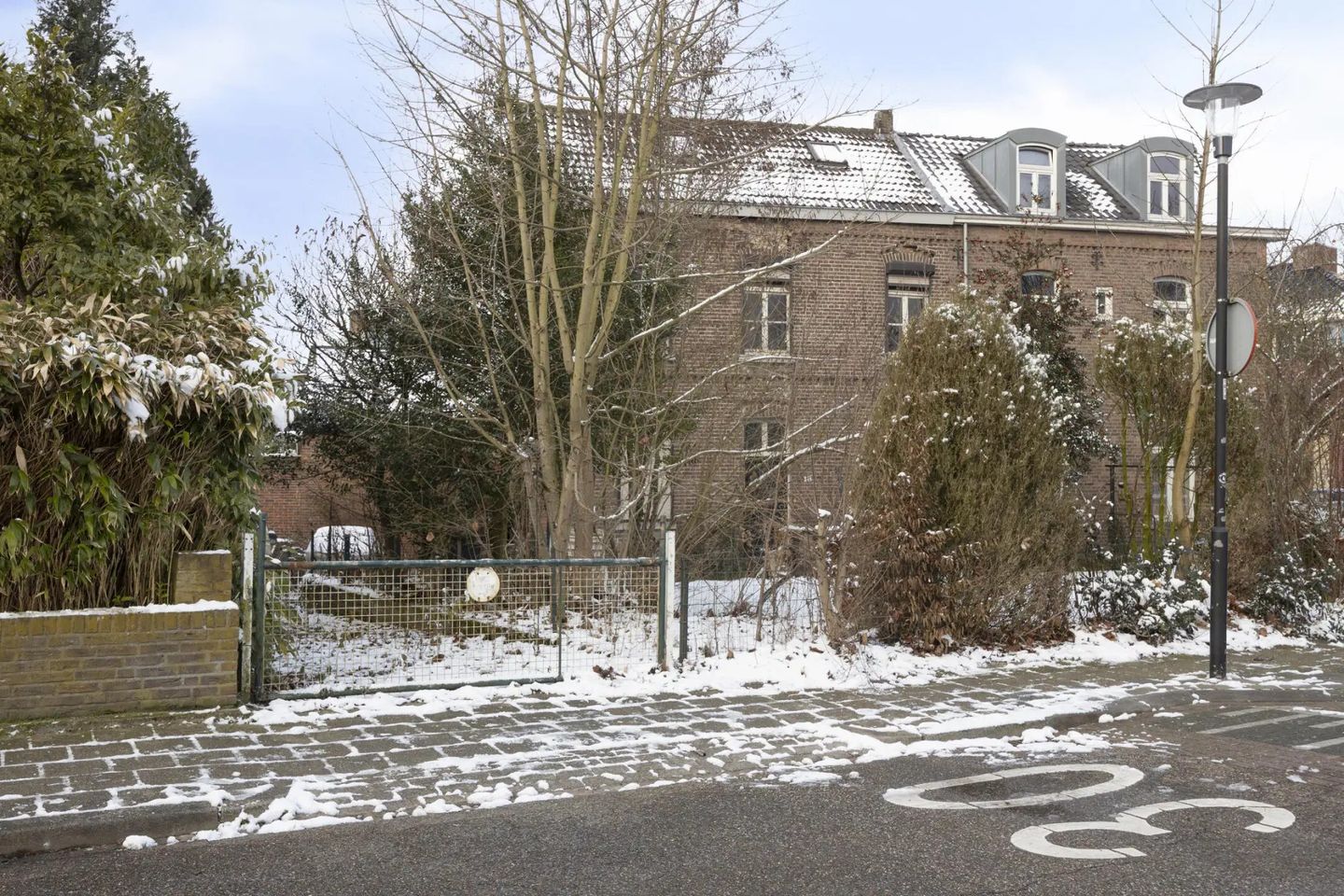 Foto 5 van Dr. Poelsplein 18