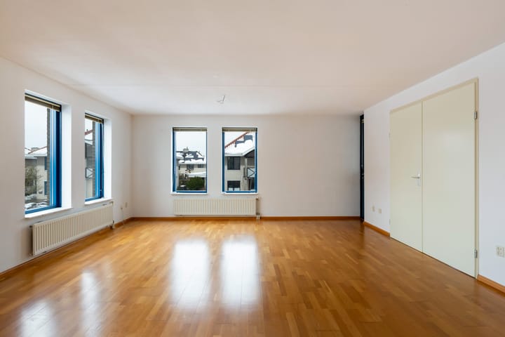 Foto 7 van Romulus 76