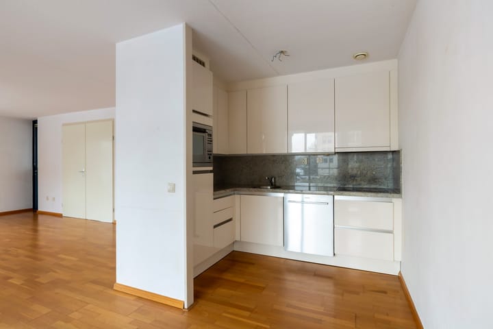 Foto 10 van Romulus 76