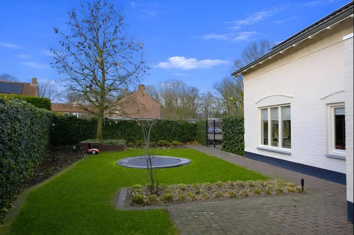 Foto 31 van Leeuwerikstraat 86