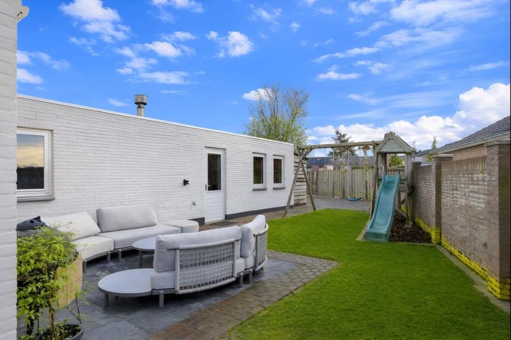 Foto 35 van Leeuwerikstraat 86