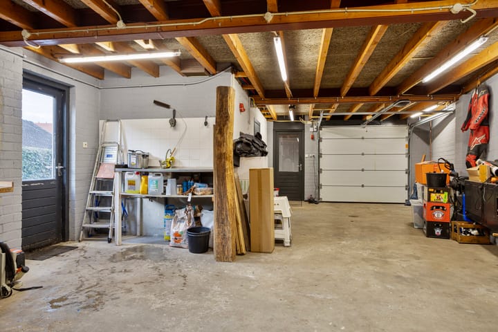 Foto 38 van Leeuwerikstraat 86