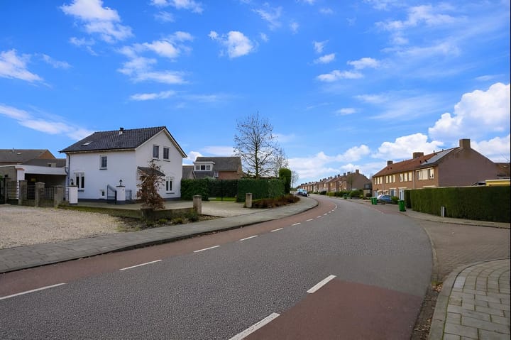 Foto 41 van Leeuwerikstraat 86