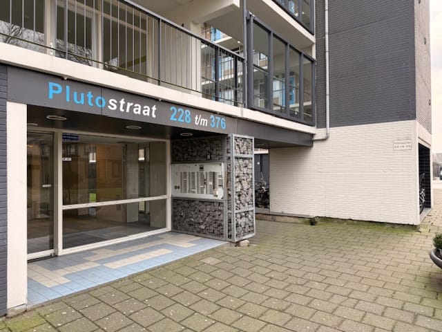 Foto 16 van Plutostraat 358