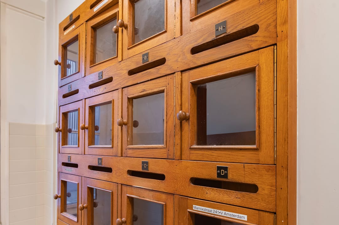 Photo 17 of Marnixstraat 239-4A