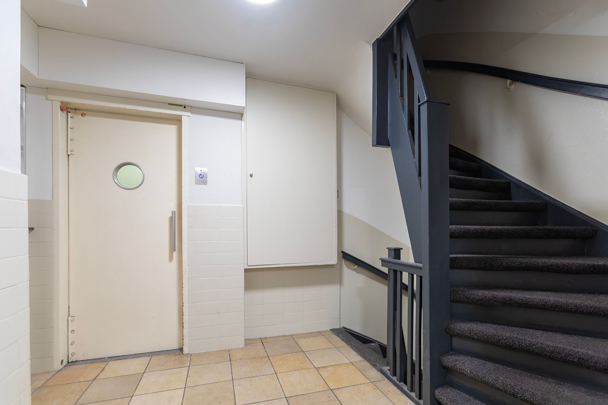 Photo 18 of Marnixstraat 239-4A