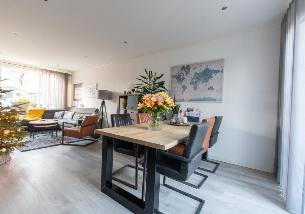 Photo 10 of Beatrixstraat 7