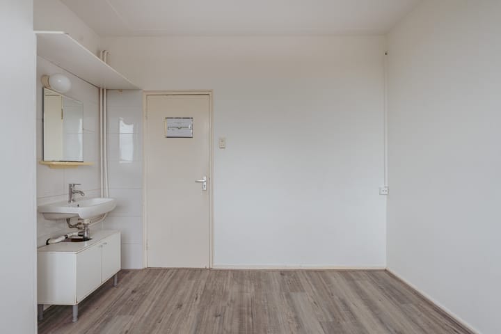 Photo 7 of Korte Geuzenstraat 700