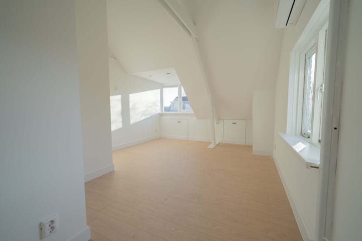 Photo 28 of Burgemeester van Roosmalenstraat 29