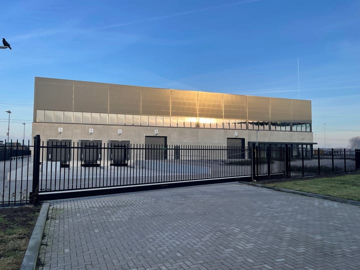 Aanwas 11, Roosendaal