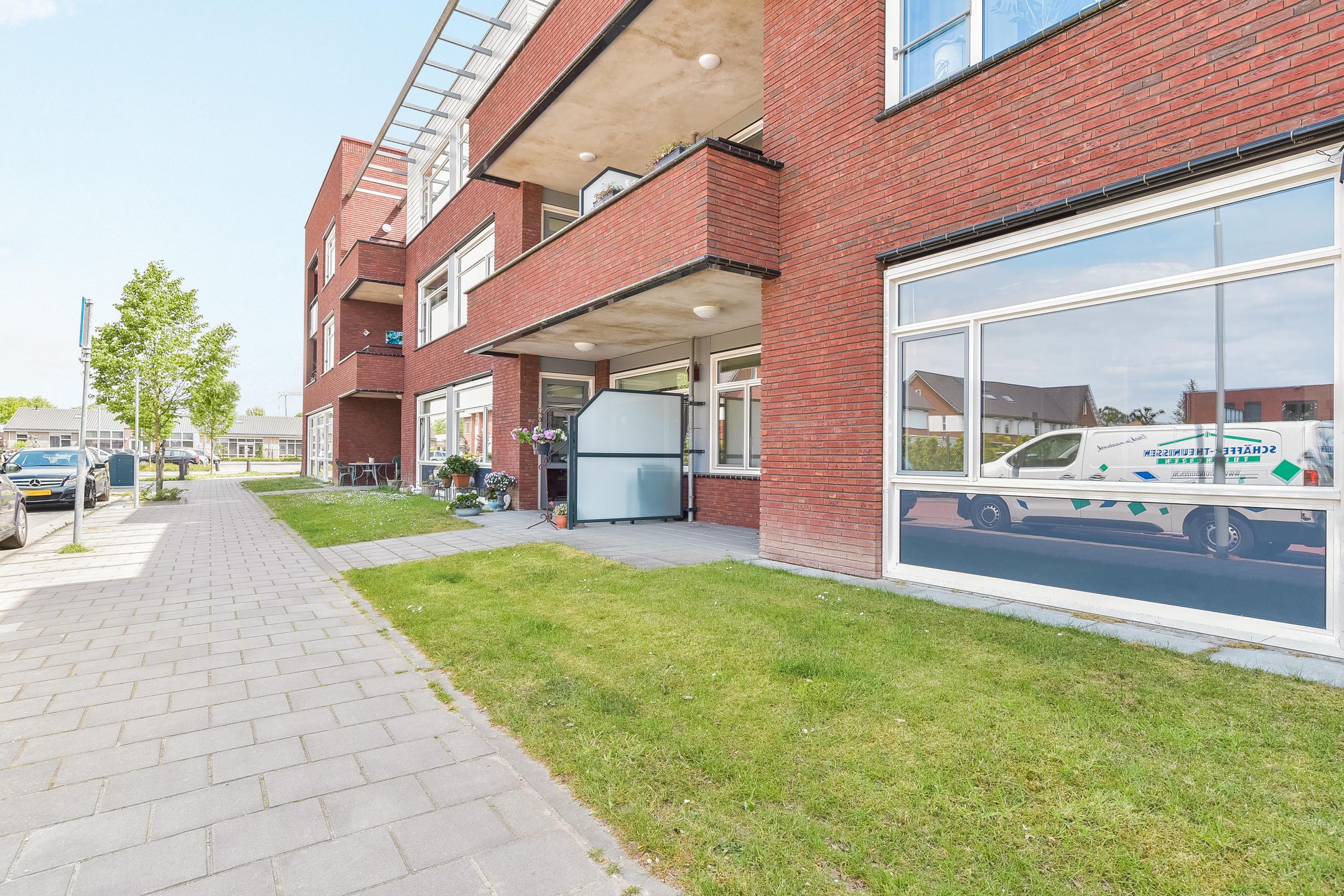 Photo 57 of Overste J M Kolffstraat 9