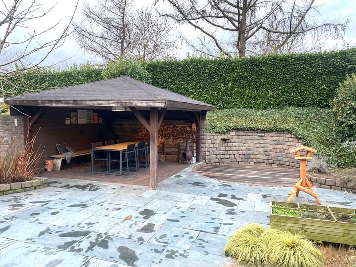 Photo 2 of Eiment 19