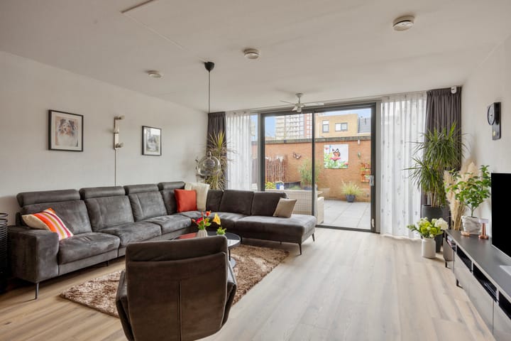 Photo 14 of Streefkerkstraat 217