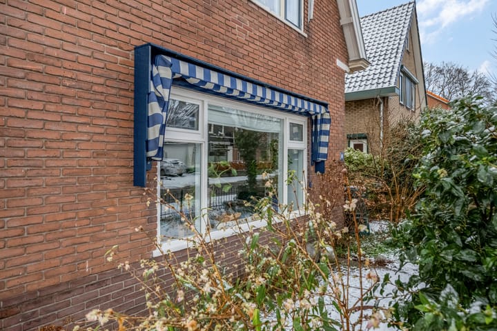 Foto 48 van Prins Bernhardlaan 16