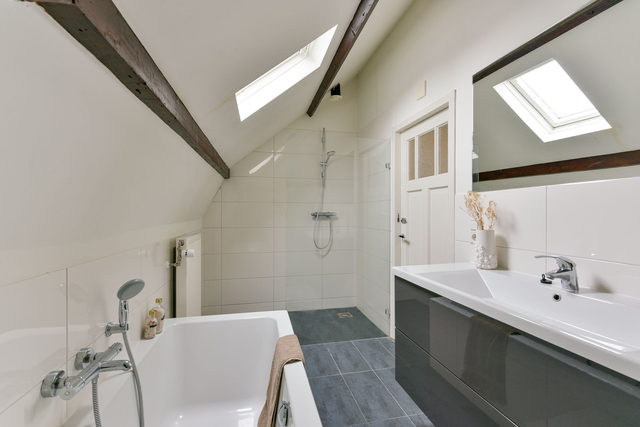 Photo 33 of Herenstraat 14