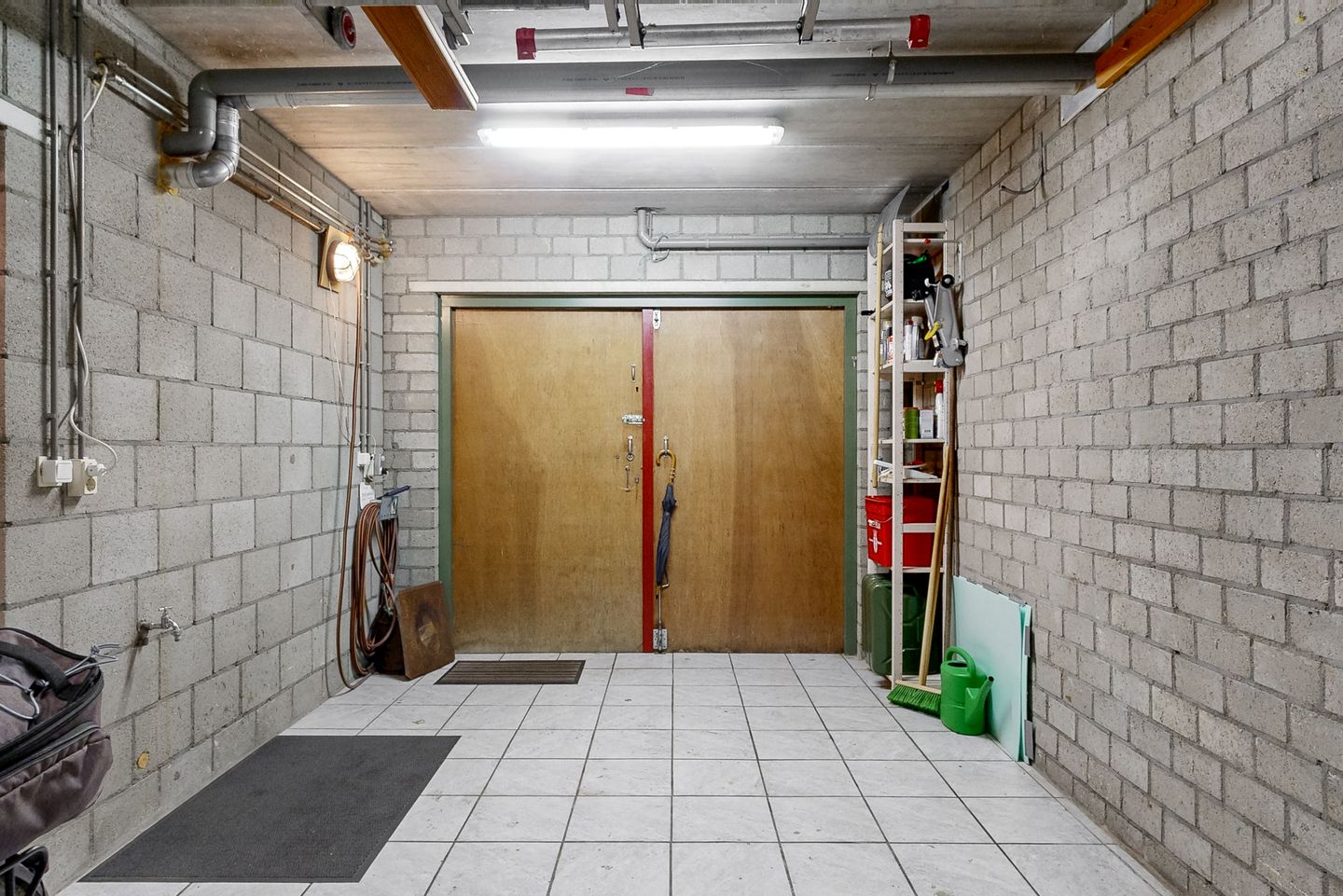 Photo 35 of Prickart 18-A