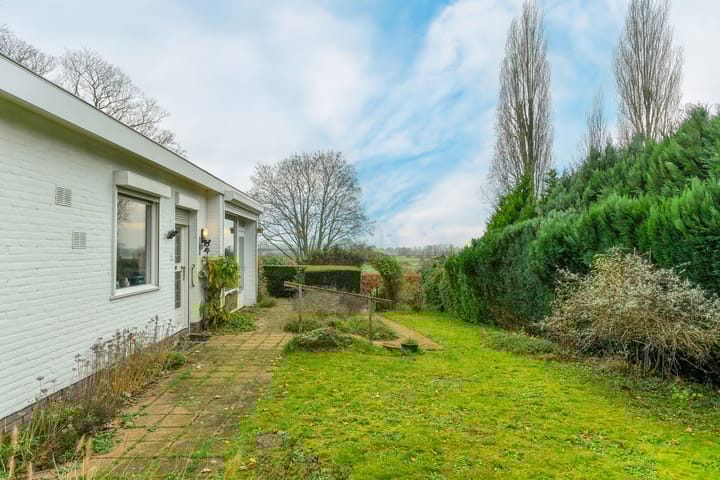 Foto 31 van Benedendorpsweg 19