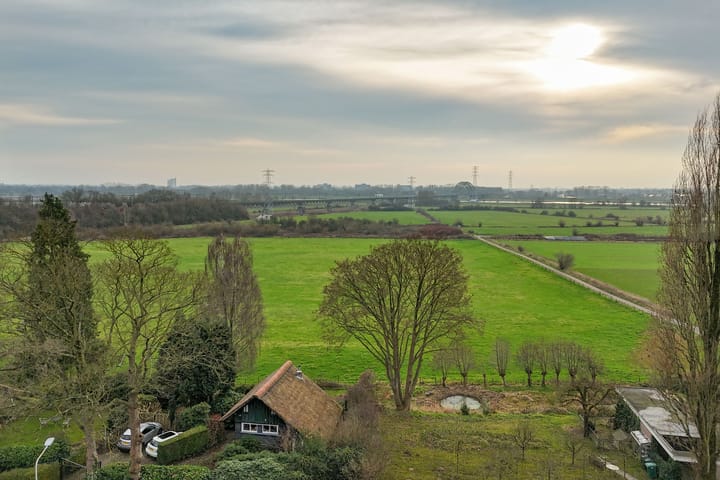 Foto 40 van Benedendorpsweg 19