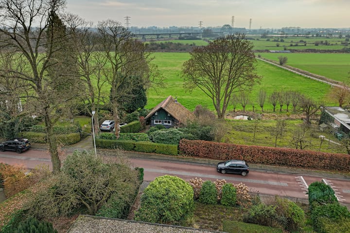 Foto 41 van Benedendorpsweg 19