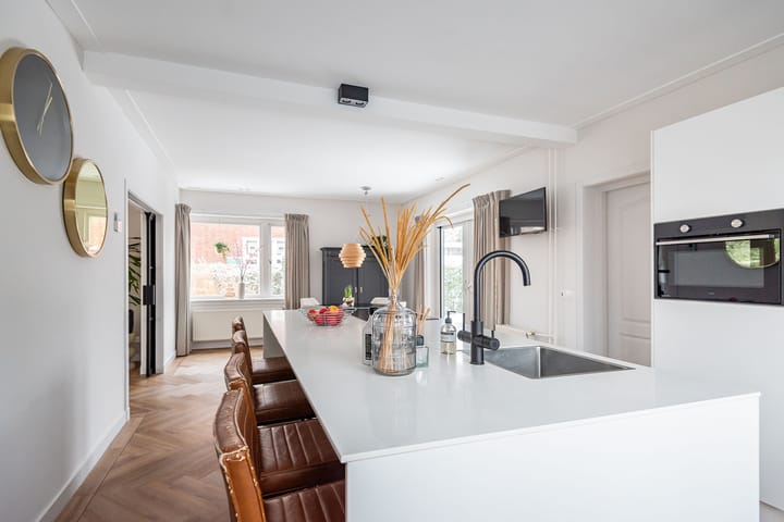 Photo 15 of Burg Haverkampstraat 15