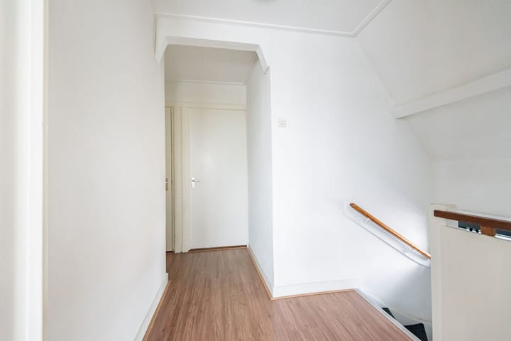 Photo 22 of Burg Haverkampstraat 15