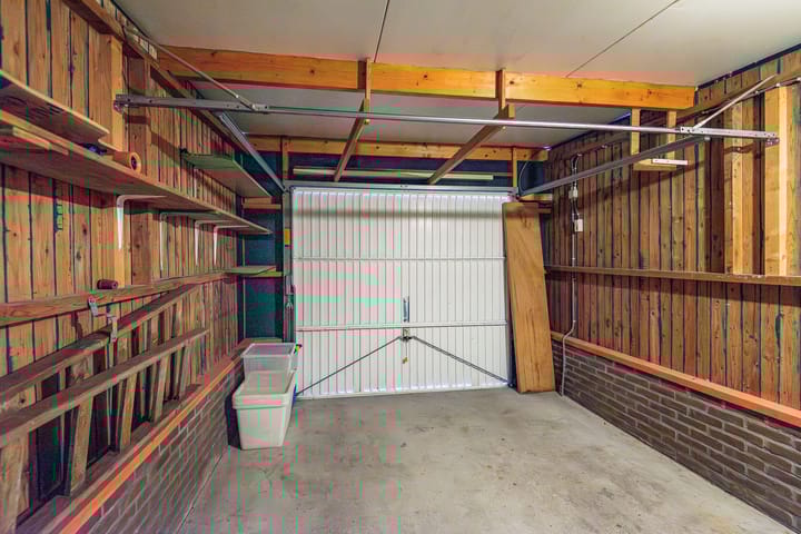 Photo 37 of Burg Haverkampstraat 15