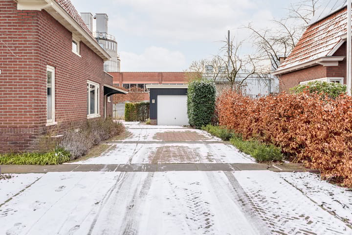 Photo 41 of Burg Haverkampstraat 15