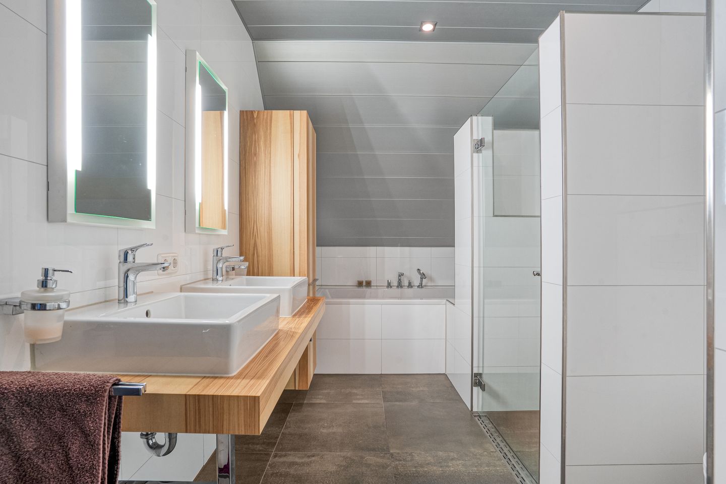 Foto 29 van Ommerweg 23