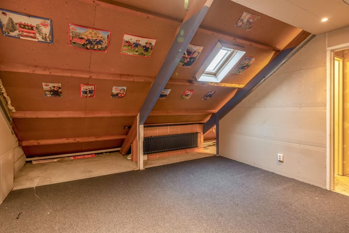 Photo 28 of Van Broekhuisenstraat 6