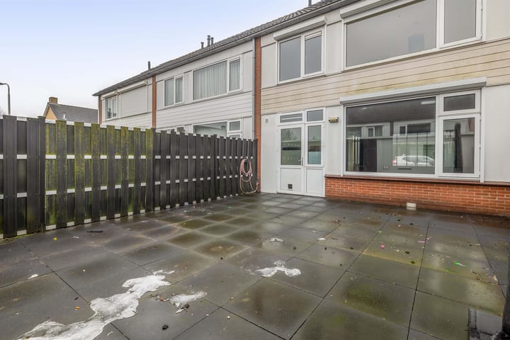 Photo 30 of Van Broekhuisenstraat 6