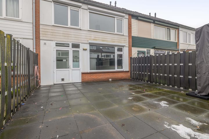 Photo 31 of Van Broekhuisenstraat 6