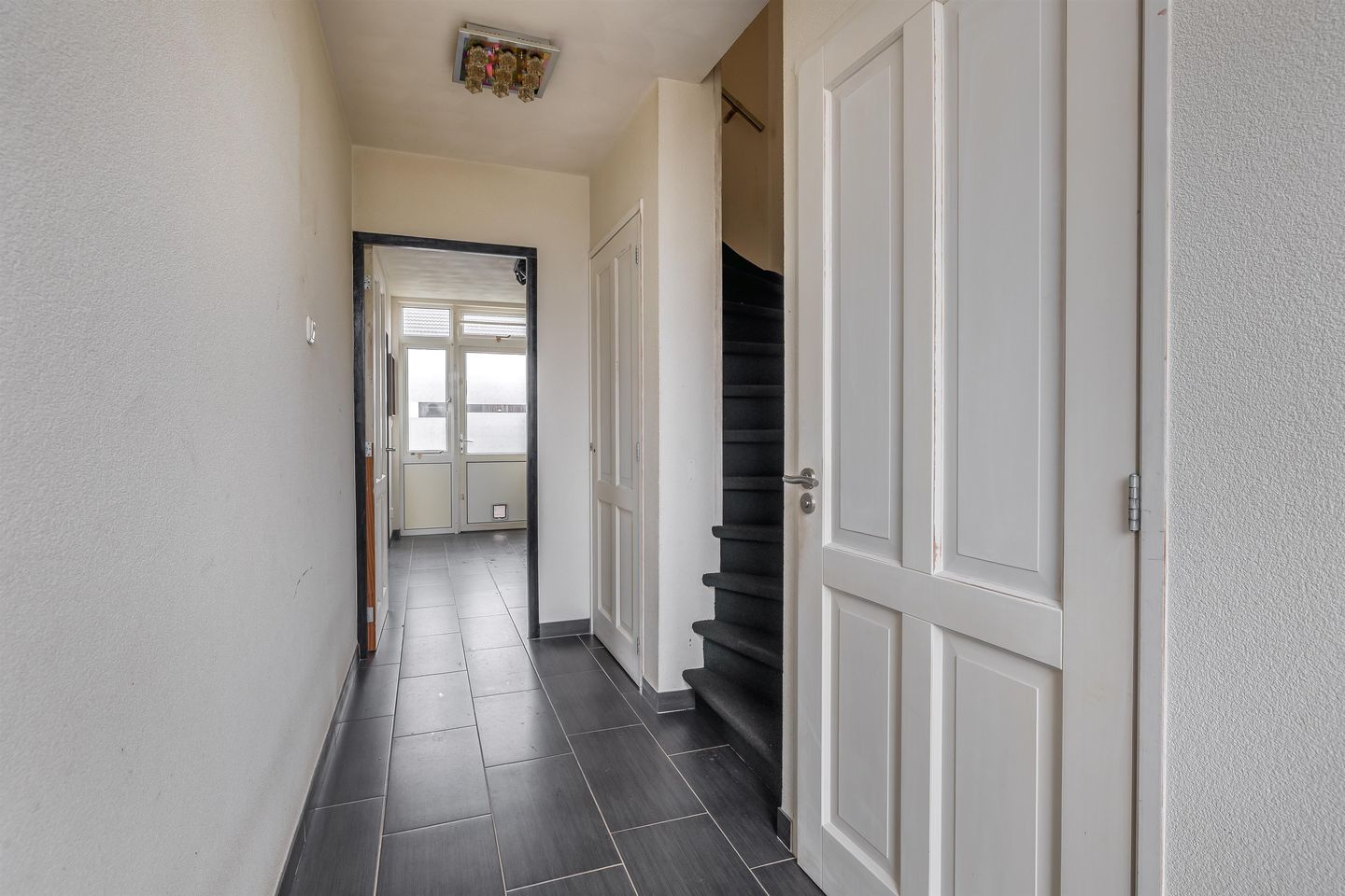 Foto 5 van Van Broekhuisenstraat 6