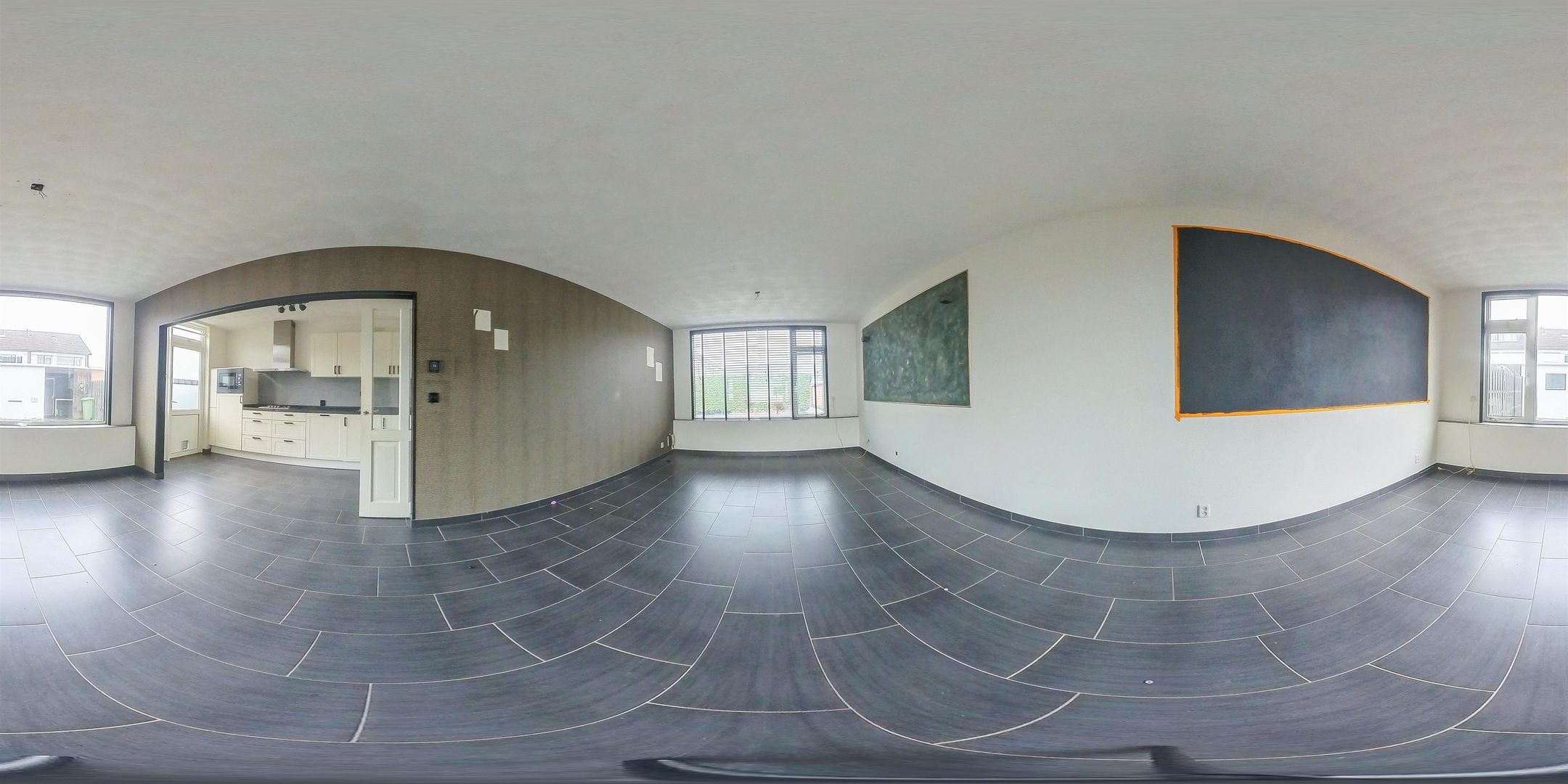 Foto 39 van Van Broekhuisenstraat 6