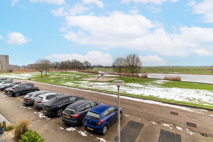 Foto 31 van Straat van Ormoes 46