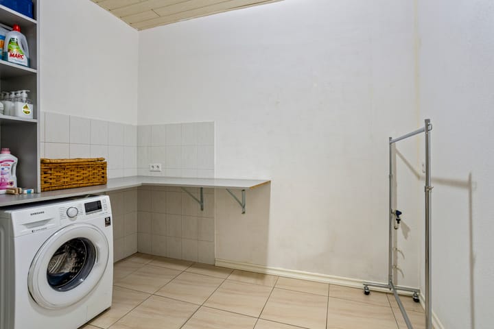 Foto 16 van Leenderweg 8