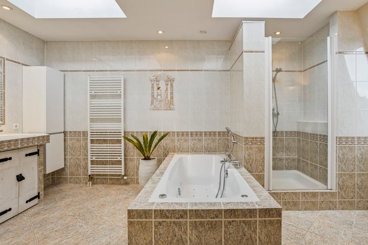 Foto 22 van Leenderweg 8