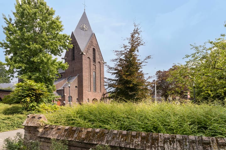 Foto 42 van Leenderweg 8