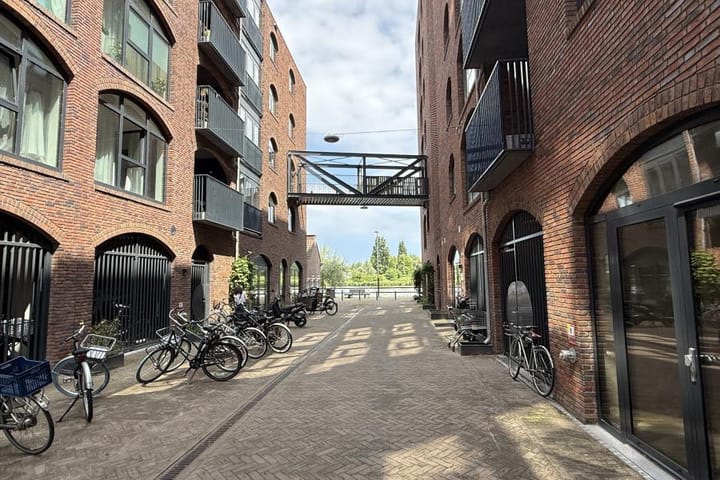 Photo 10 of Pantograafstraat 15