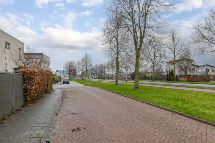 Foto 8 van Hendrik de Vriesstraat 1