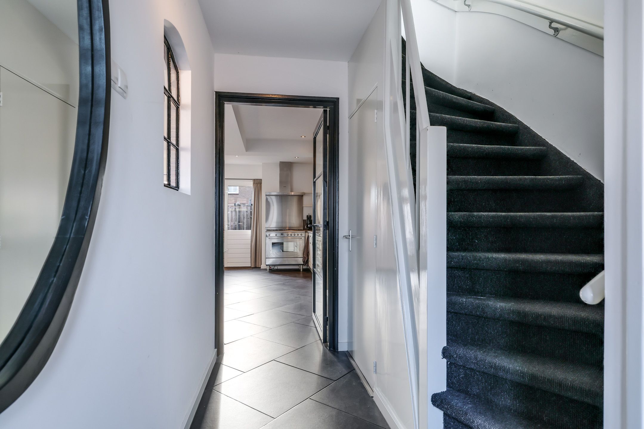 Foto 9 van Leliestraat 8