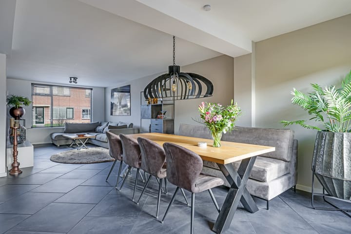 Foto 13 van Leliestraat 8